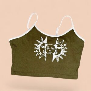Olive Green Sun and Moon Junior’s Crop Top Size L